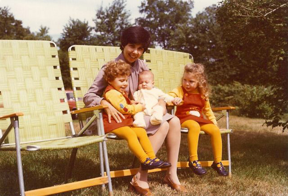 15 Mom, Anne, Kathleen, Rob