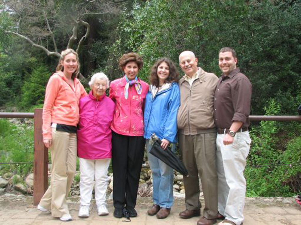 53 Trace, Grandma, Judith, Kathleen, Gene, Sean
